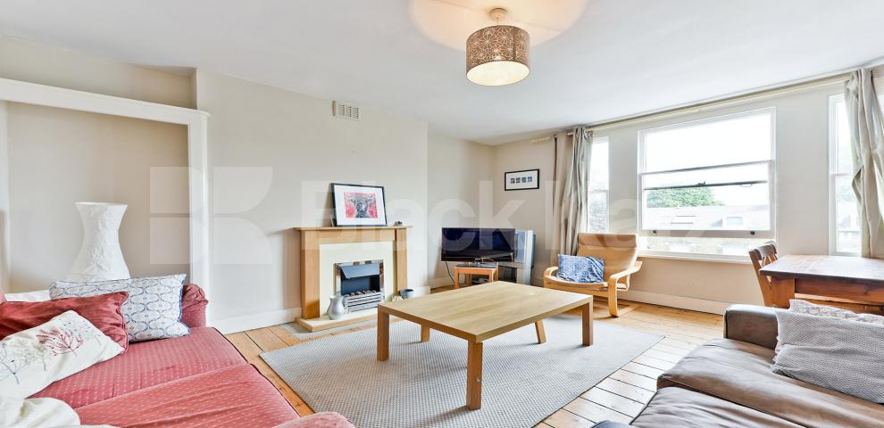 			NEW INSTRUCTION , 3 Bedroom, 1 bath, 1 reception Apartment			 Gauden Road, Clapham 